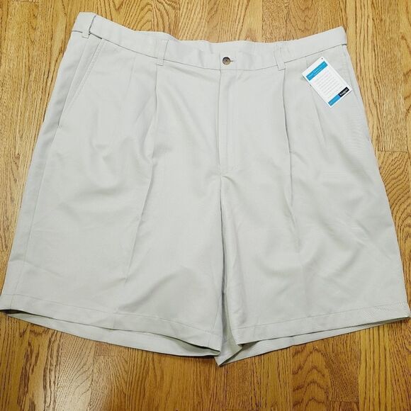 Haggar Cool 18 Pleated Khaki Shorts 44 - Picture 1 of 6
